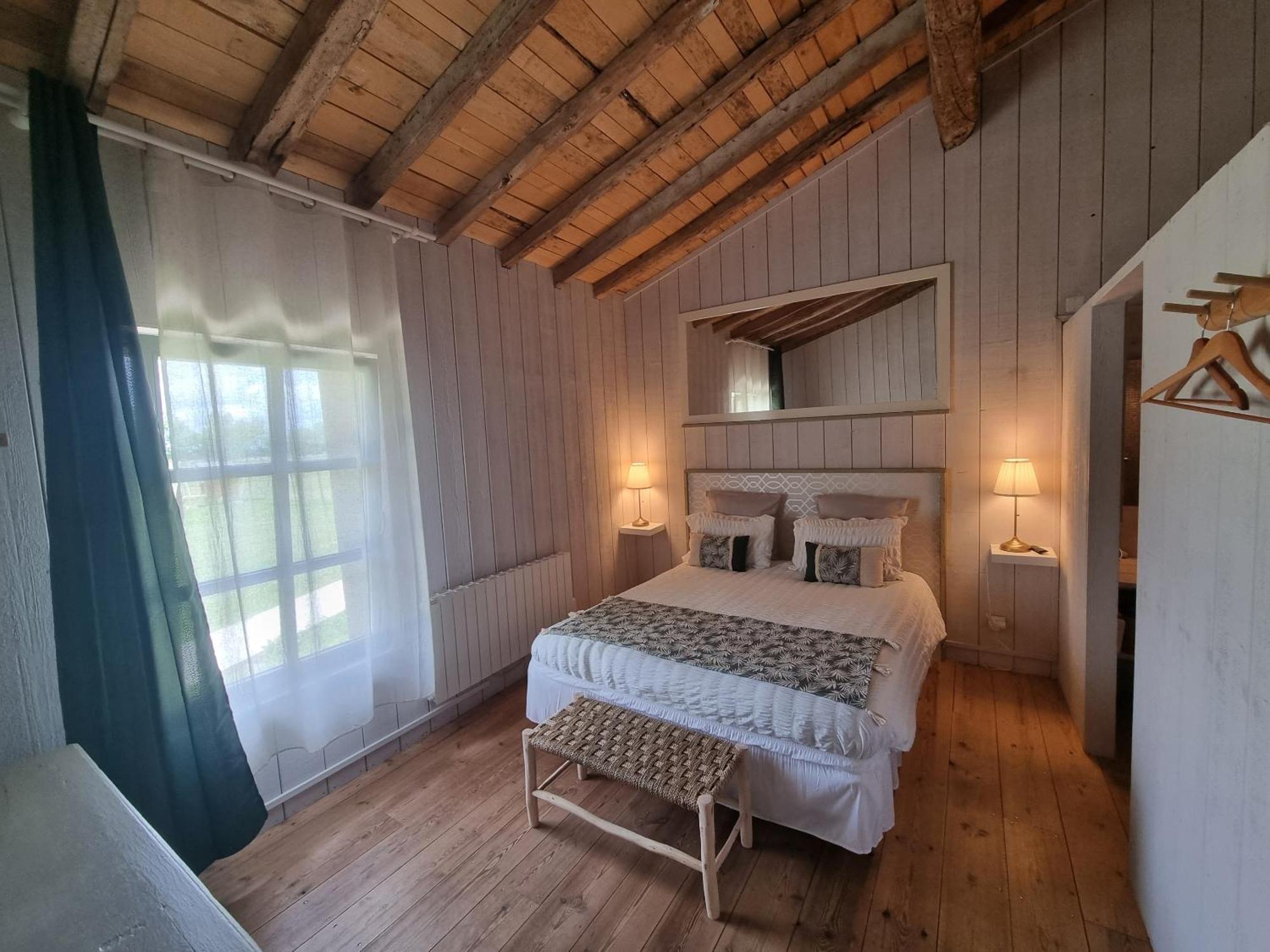Bed and Breakfast LaRiviere Asques Zimmer foto