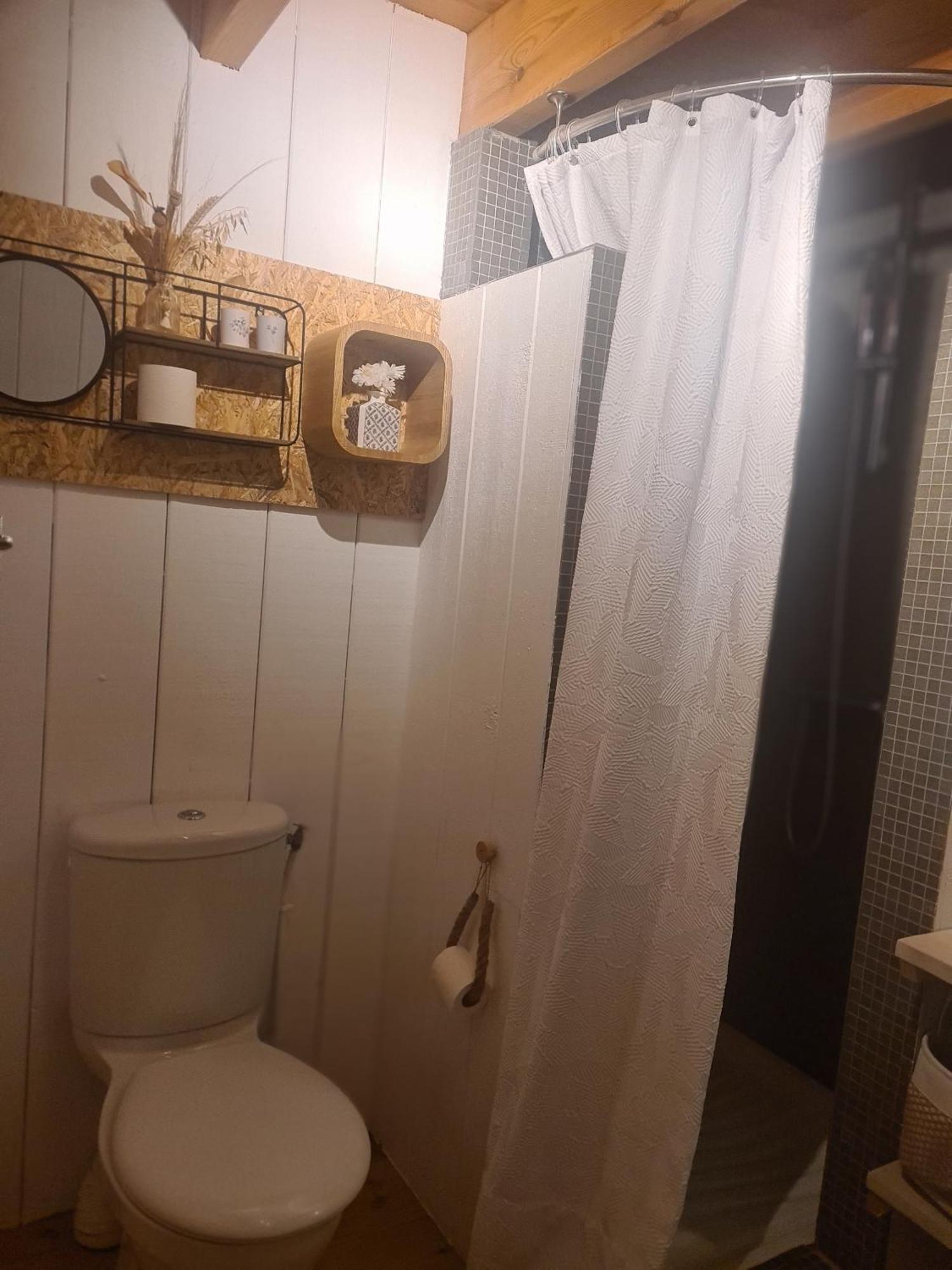 Bed and Breakfast LaRiviere Asques Zimmer foto